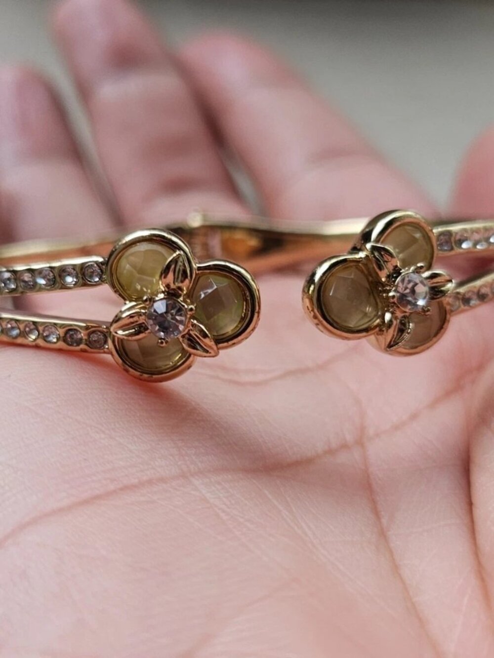 Anne Klein Ladies Bracelet Gold Tone Fashion Cuff Wrist Band Crystal Accent NWOT - Picture 3 of 12